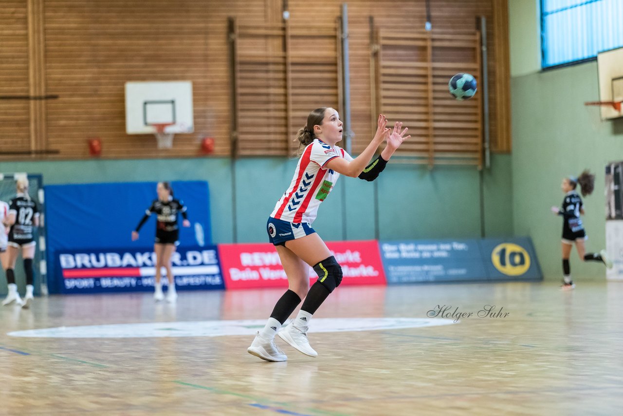 Bild 118 - wCJ SV Henstedt Ulzburg - SG HH-Nord : Ergebnis: 24:24